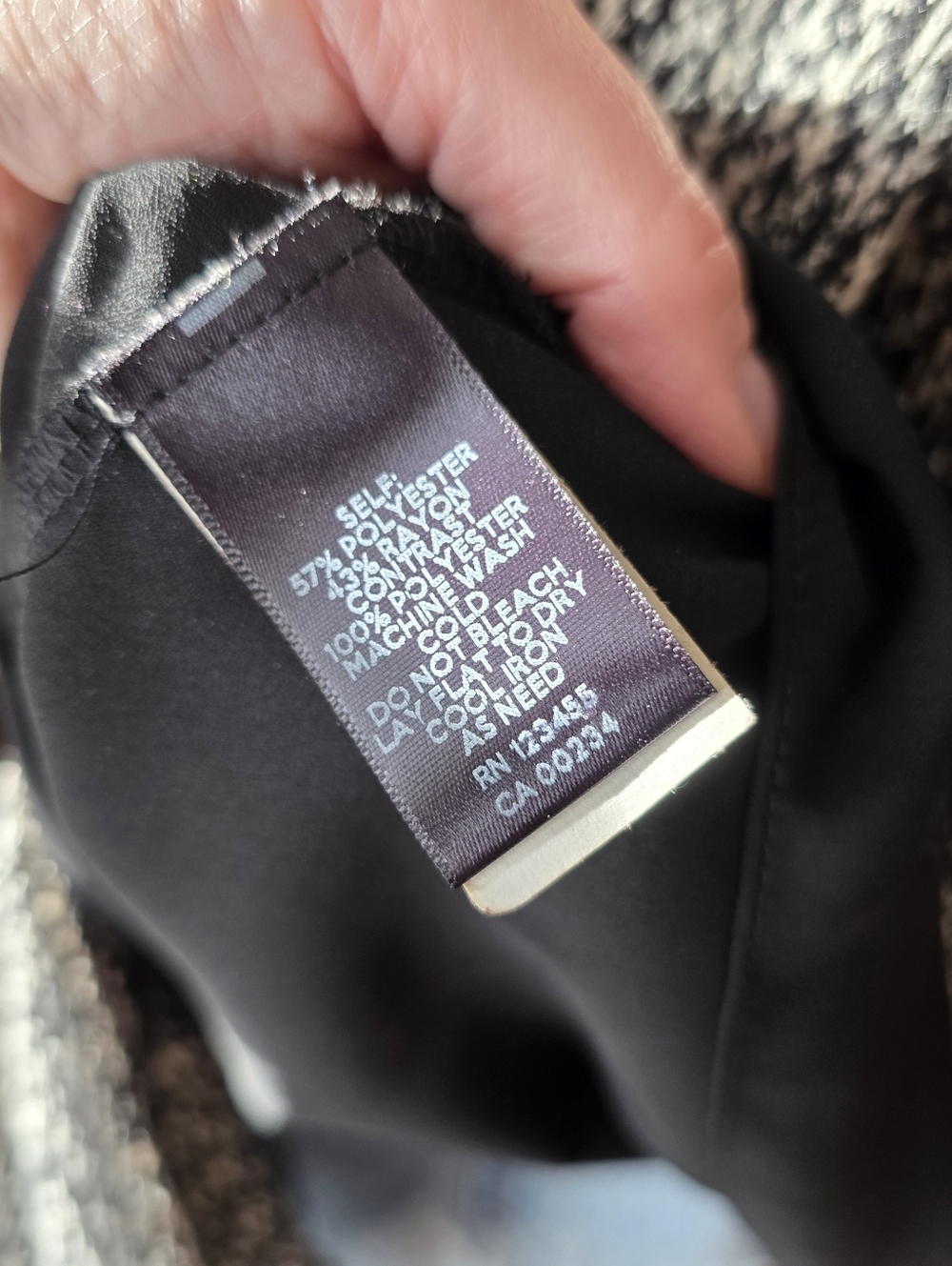 Design Lab Lord & Taylor Bell Sleeve Sweater - Size Medium -Flawless Piece - Picture 10 of 12